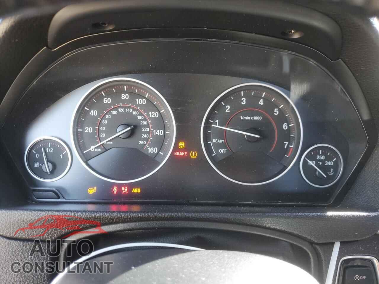 BMW 3 SERIES 2015 - WBA3A5C50FF609624
