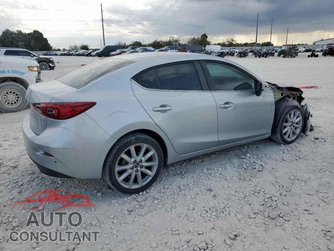 MAZDA 3 2017 - 3MZBN1V70HM134910