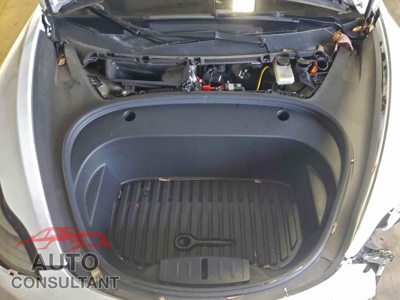 TESLA MODEL 3 2023 - 5YJ3E1EA4PF542588