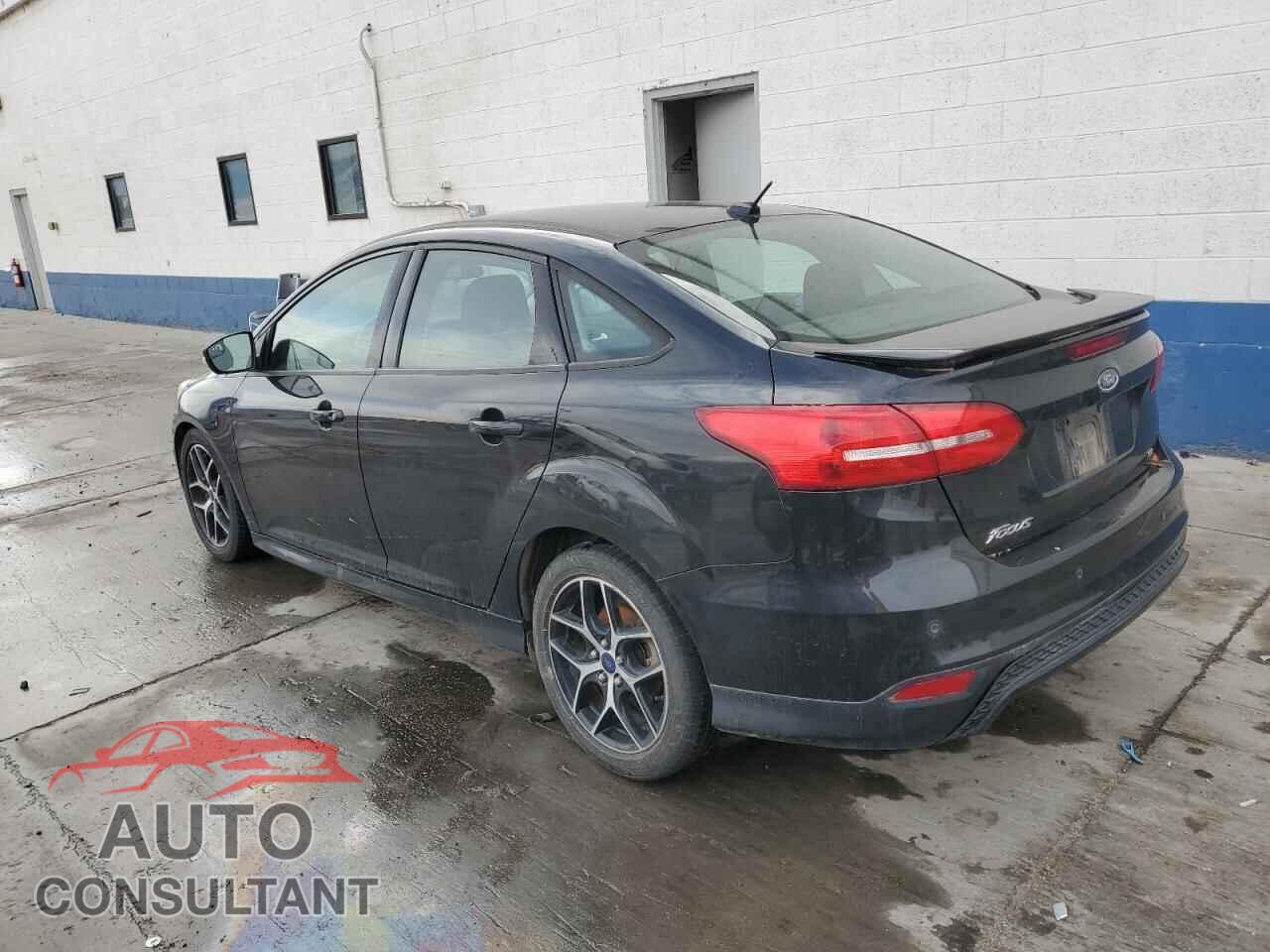 FORD FOCUS 2015 - 1FADP3F25FL220853