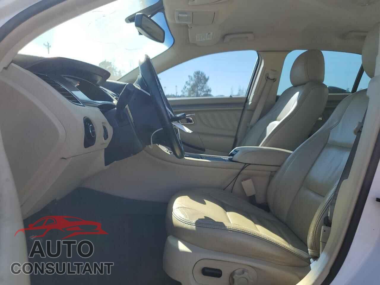 FORD TAURUS 2013 - 1FAHP2E82DG166077