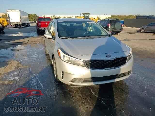 KIA FORTE 2017 - 3KPFK4A71HE066020