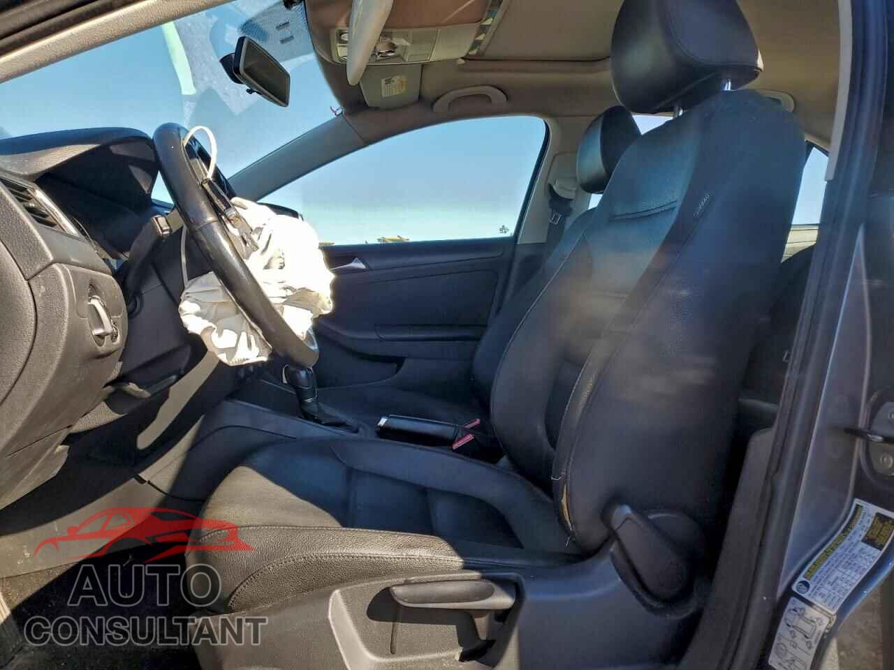VOLKSWAGEN JETTA 2012 - 3VWDP7AJ5CM361042