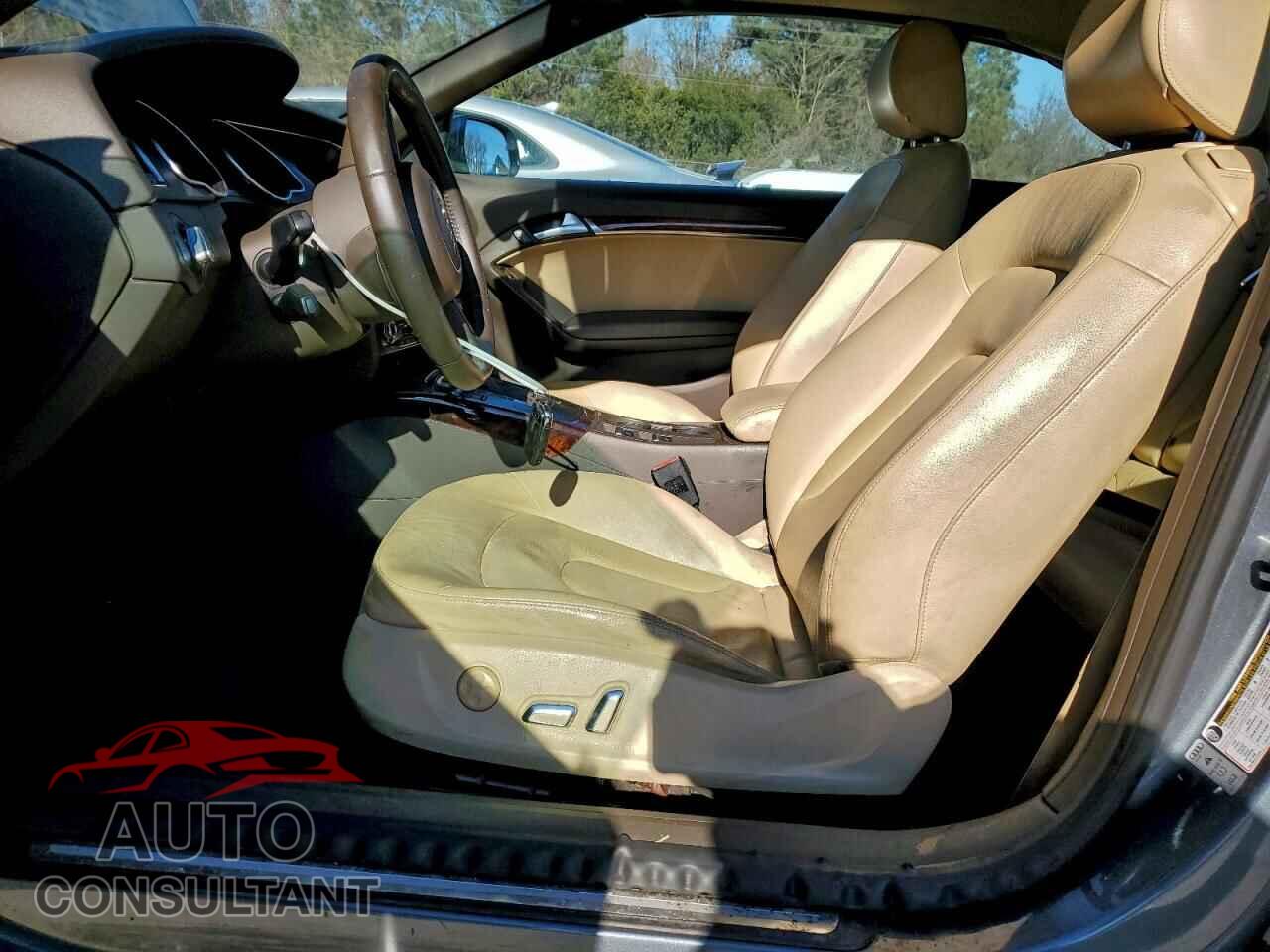AUDI A5 2013 - WAUCFAFH3DN004676