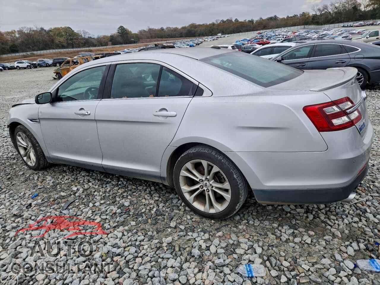 FORD TAURUS 2013 - 1FAHP2E85DG149497