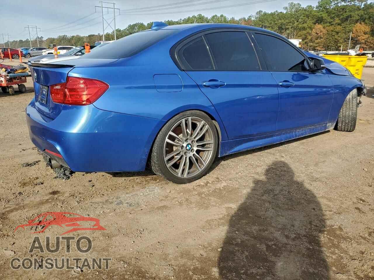 BMW 3 SERIES 2013 - WBA3A9C51DF477512