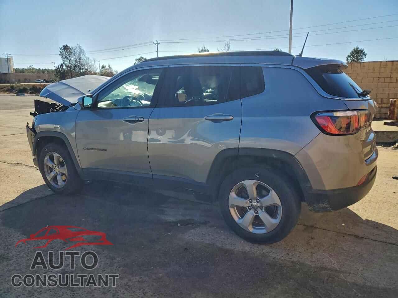 JEEP COMPASS 2018 - 3C4NJCBB7JT300559