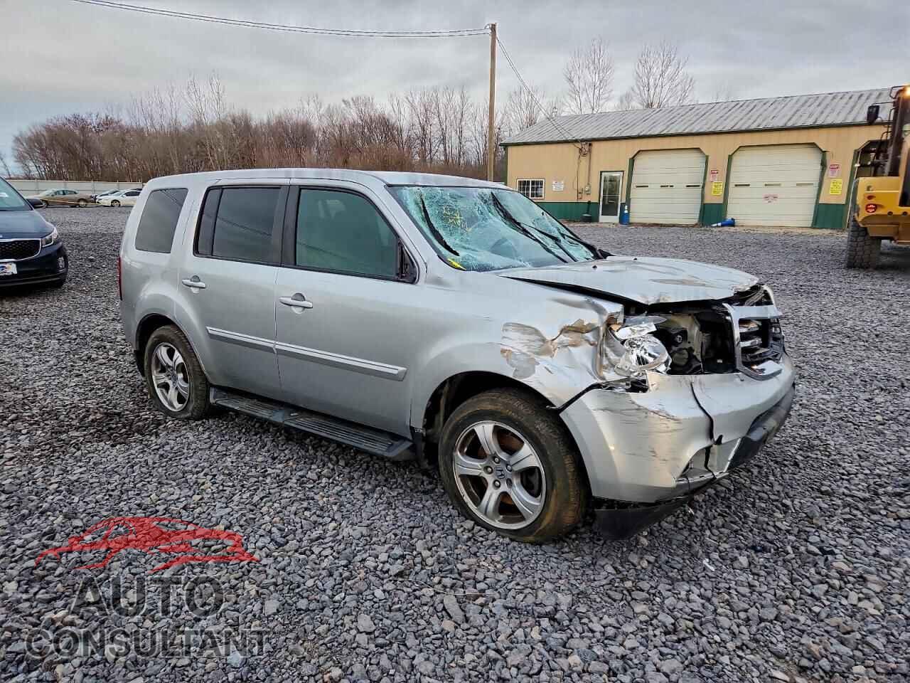 HONDA PILOT 2013 - 5FNYF4H44DB011929