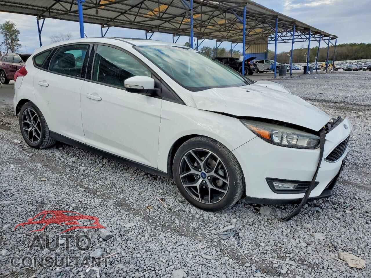 FORD FOCUS 2017 - 1FADP3M22HL248373