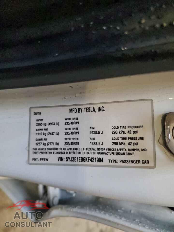 TESLA MODEL 3 2019 - 5YJ3E1EB6KF421904