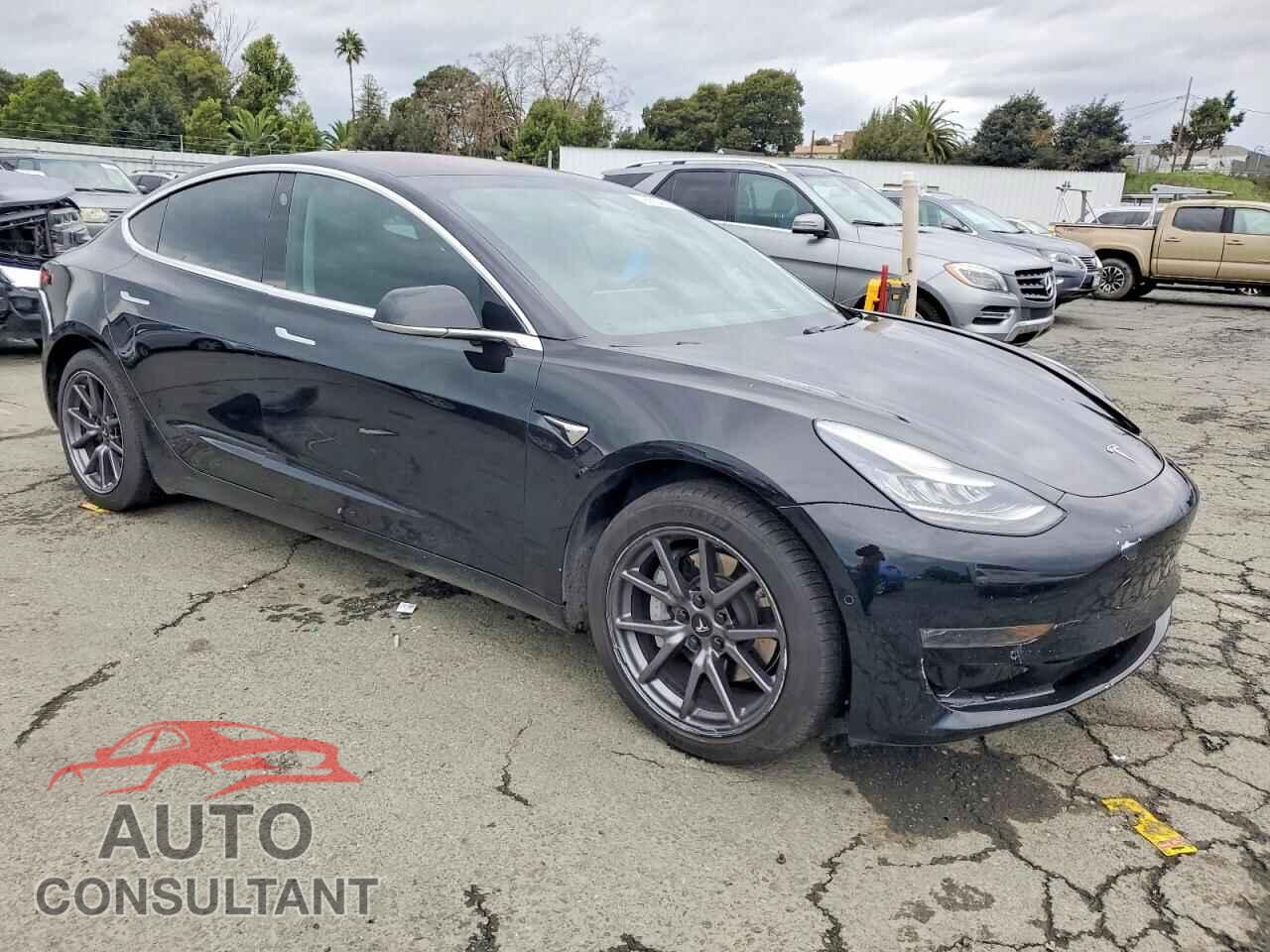 TESLA MODEL 3 2018 - 5YJ3E1EA6JF151904