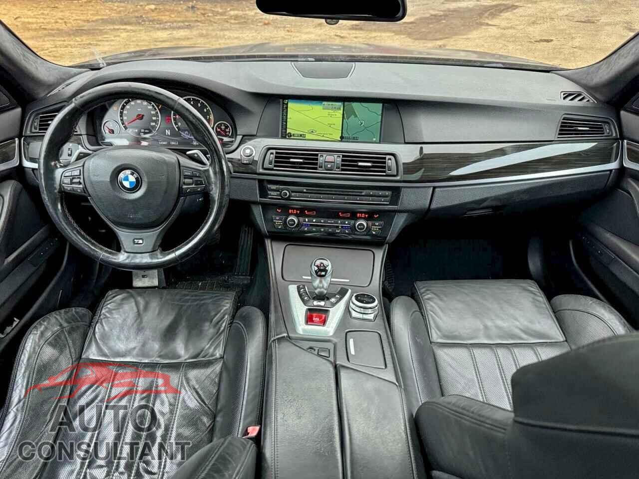 BMW M5 2013 - WBSFV9C53DD095684