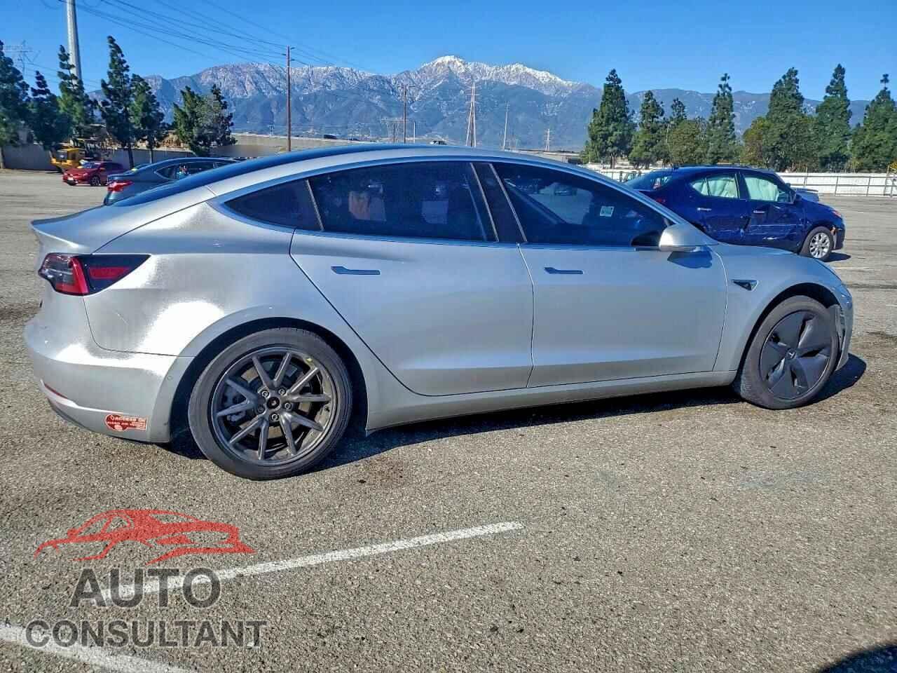 TESLA MODEL 3 2018 - 5YJ3E1EA0JF078478