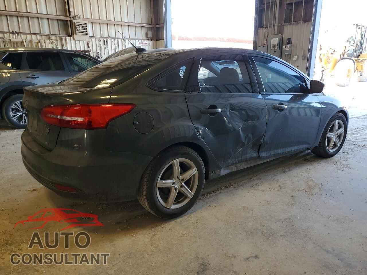 FORD FOCUS 2017 - 1FADP3F25HL229698