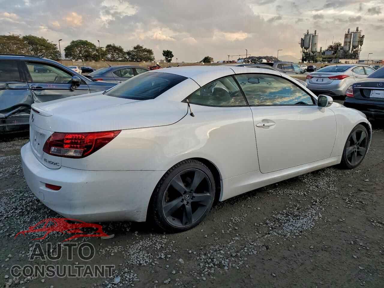 LEXUS IS 2010 - JTHFE2C24A2503443