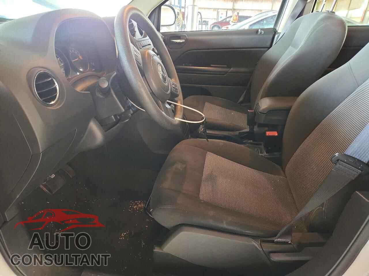 JEEP COMPASS 2016 - 1C4NJCBA3GD773428