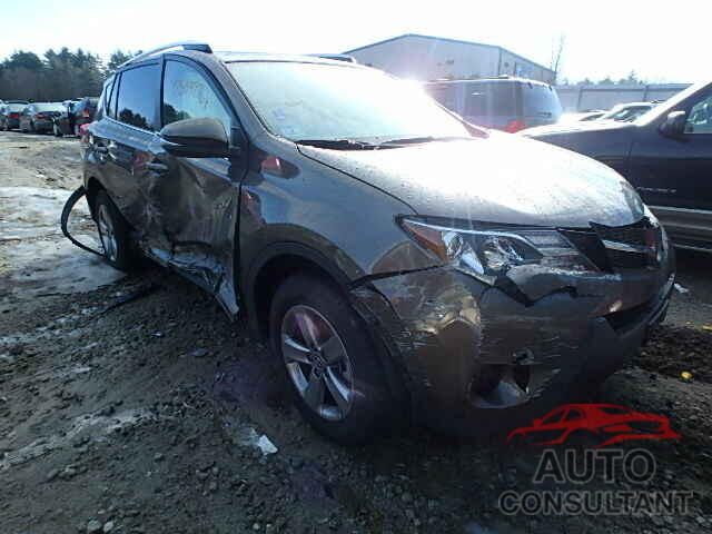 TOYOTA RAV4 2015 - JTMRFREV9FD160412