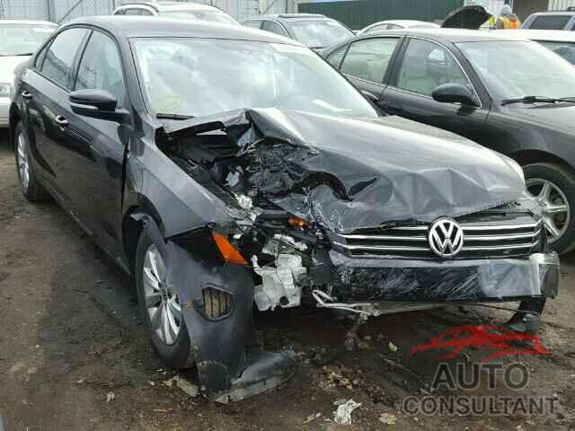 VOLKSWAGEN PASSAT 2015 - 1VWAT7A32FC051811