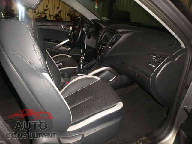 HYUNDAI VELOSTER 2015 - KMHTC6AE2FU237782