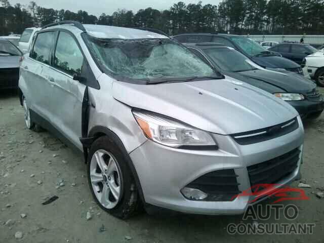 FORD ESCAPE 2015 - 1FMCU0GX2FUA68821