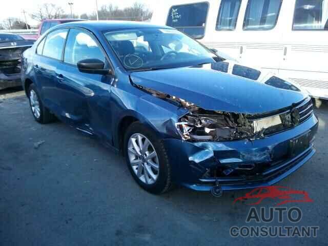 VOLKSWAGEN JETTA 2015 - 3VWD17AJ4FM258152