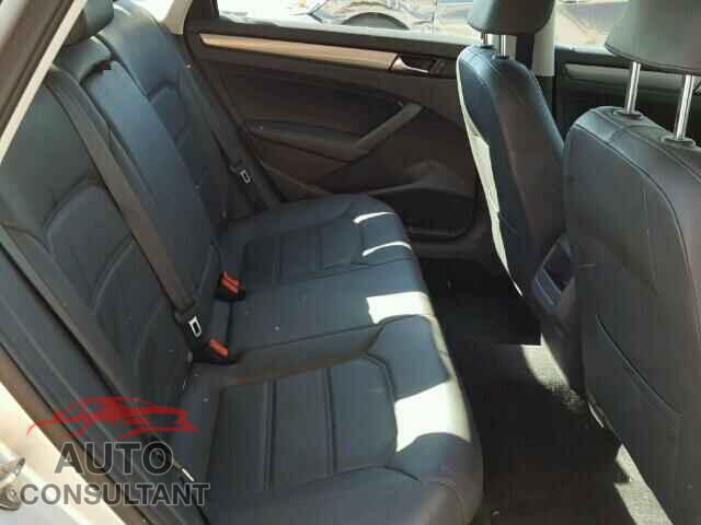 VOLKSWAGEN PASSAT 2015 - 1VWAT7A36FC015880