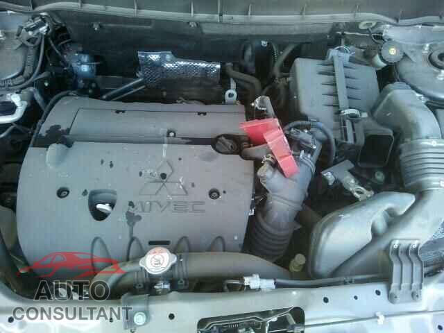 MITSUBISHI OUTLANDER 2015 - 4A4AP3AU5FE032305