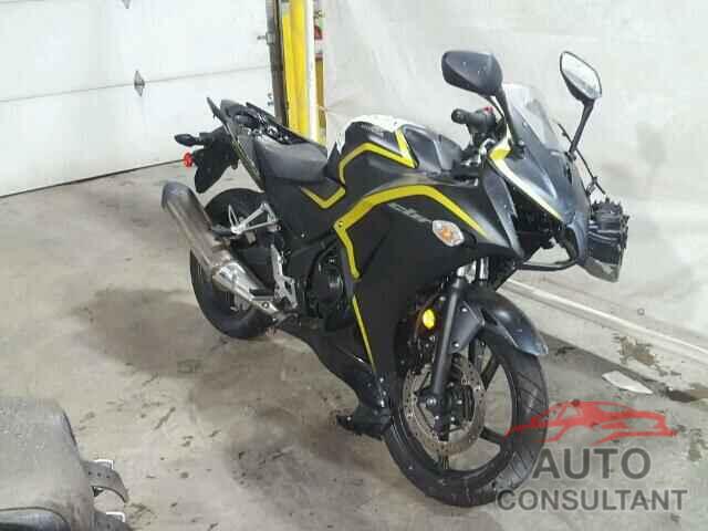 HONDA CBR CYCLE 2015 - MLHNC5105F5102704