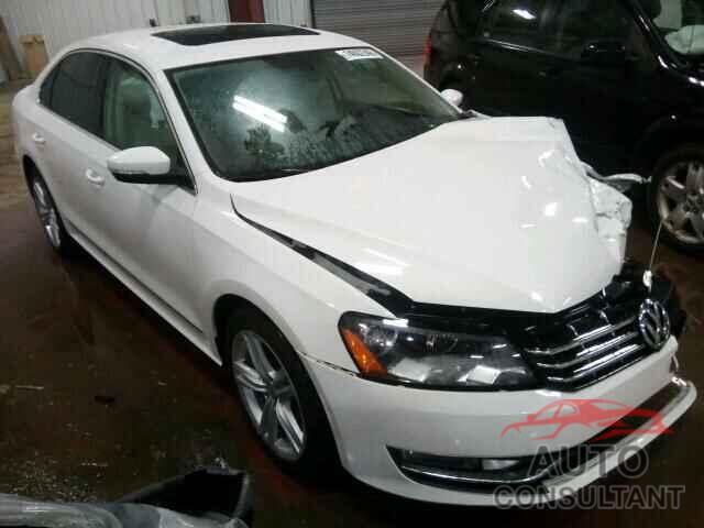 VOLKSWAGEN PASSAT 2015 - 1VWCV7A38FC057647