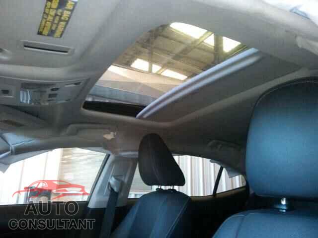 LEXUS IS250 2015 - JTHBF1D27F5047058