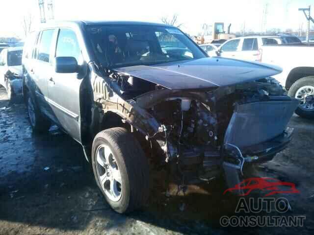 HONDA PILOT 2015 - 5FNYF4H58FB050079