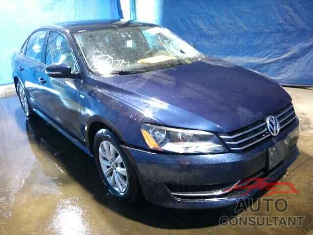 VOLKSWAGEN PASSAT 2015 - 1VWAT7A35FC051642