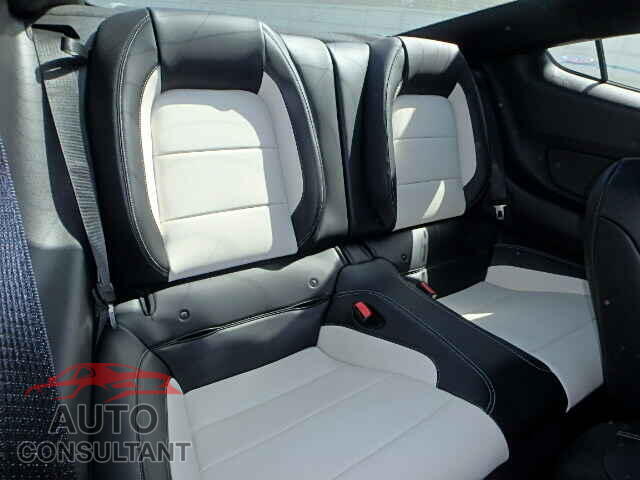 FORD MUSTANG 2015 - 1FA6P8RF1F5500374