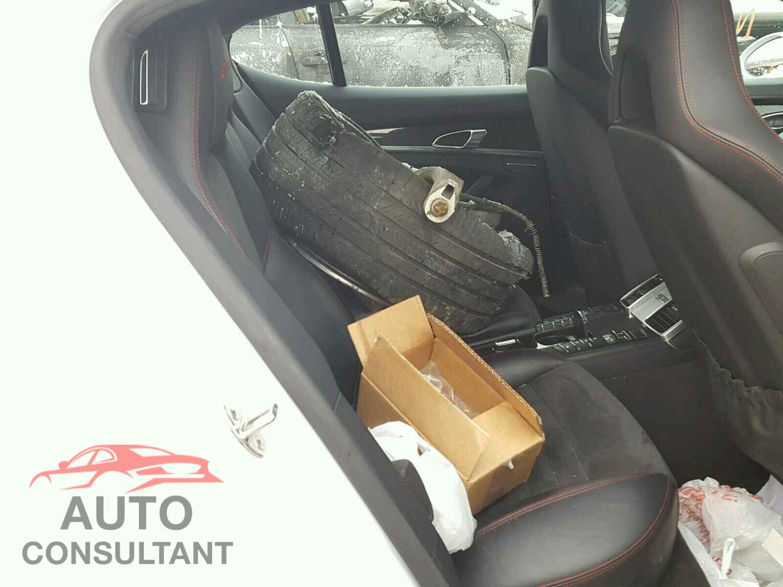 PORSCHE PANAMERA 2016 - WP0AF2A70GL081097