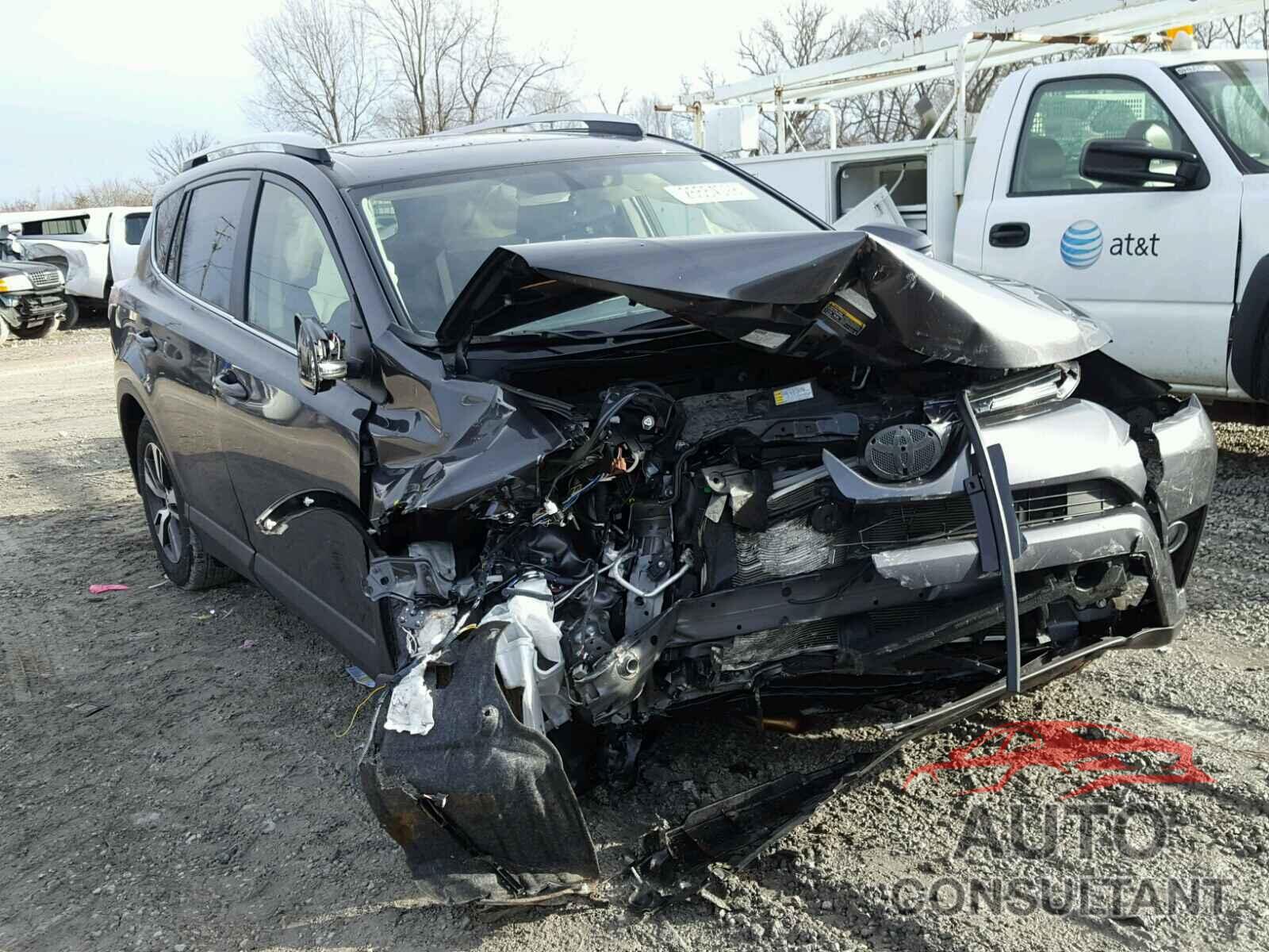 TOYOTA RAV4 2016 - JTMRFREV0GJ095405