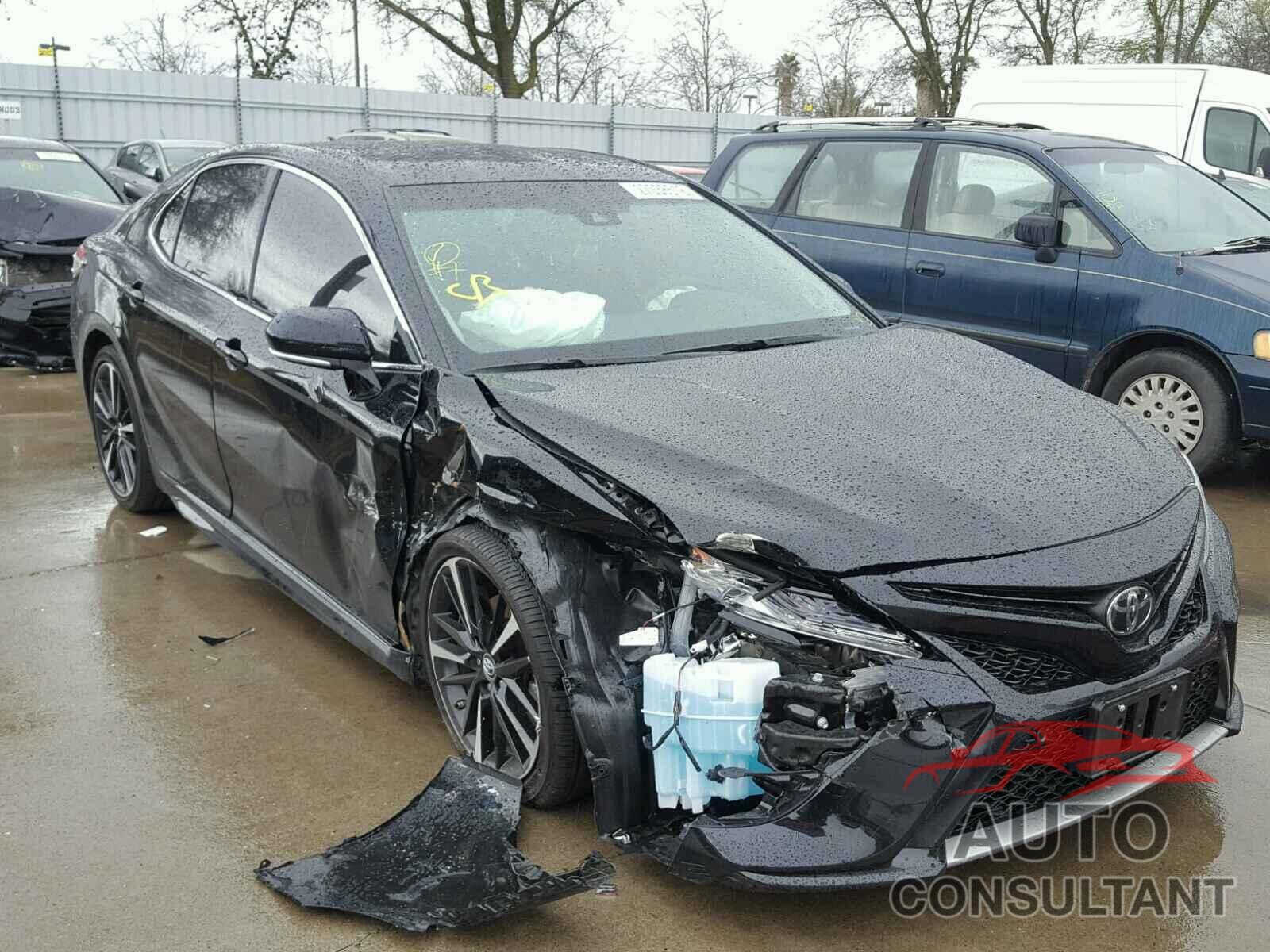 TOYOTA CAMRY 2018 - 4T1B61HK5JU509266