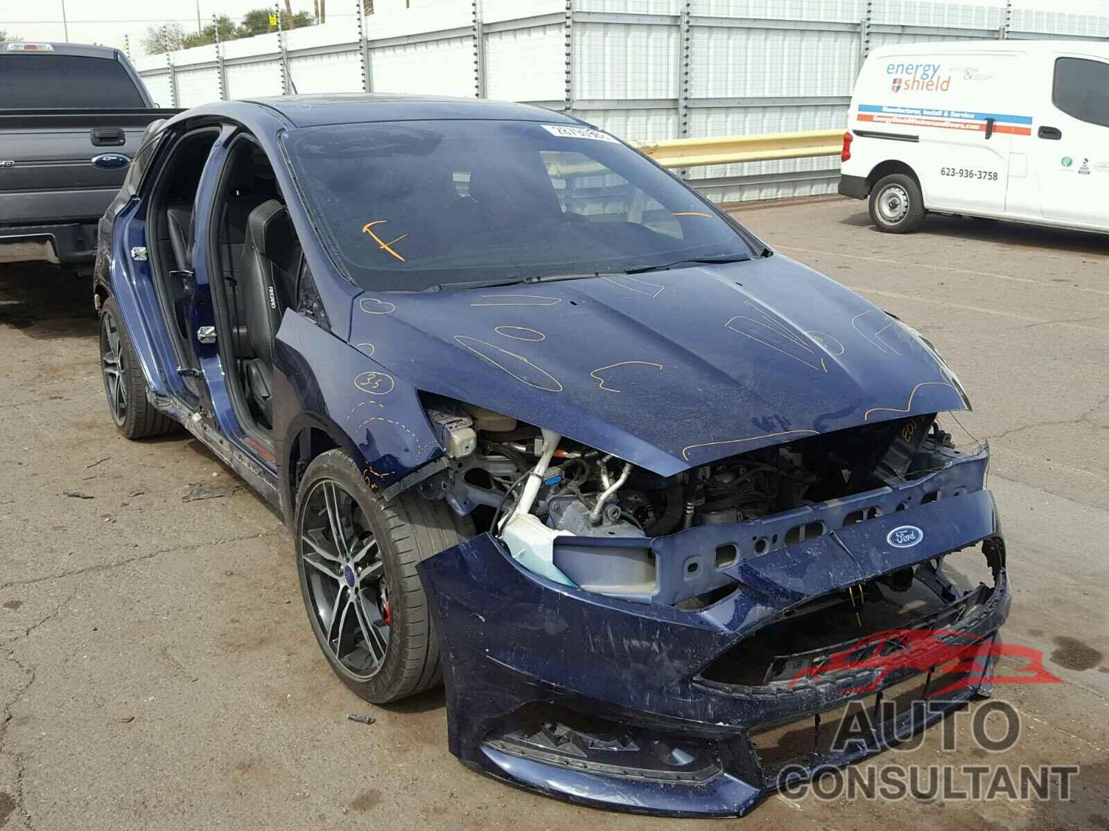 FORD FOCUS 2017 - 1FADP3L92HL292887