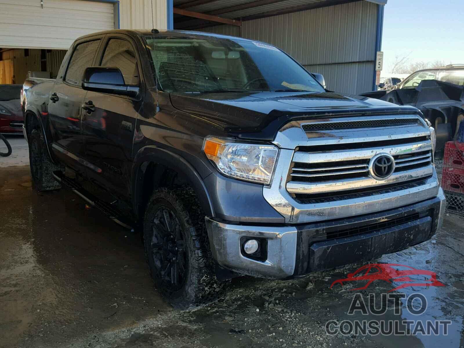 TOYOTA TUNDRA 2017 - 5TFDW5F10HX672818