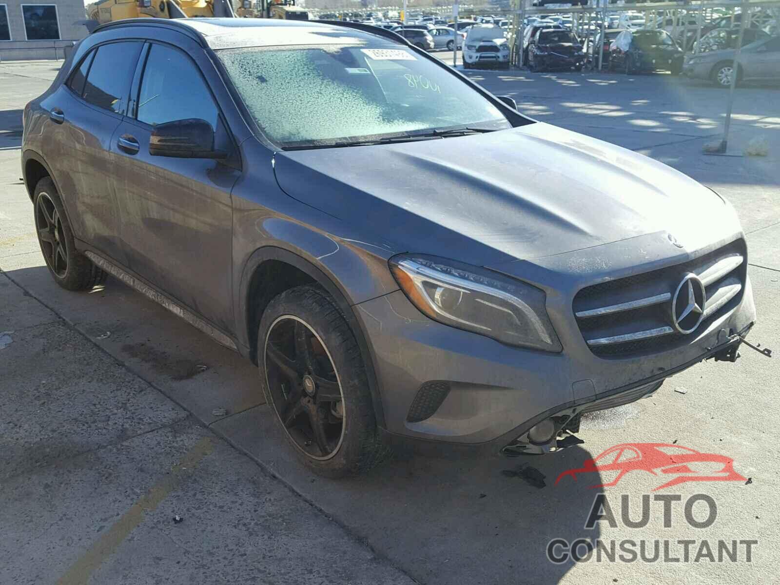 MERCEDES-BENZ GLA250 2017 - WDCTG4GB0HJ293258