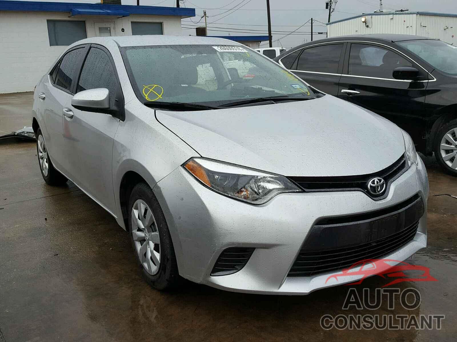 TOYOTA COROLLA 2015 - 5YFBURHE5FP321578