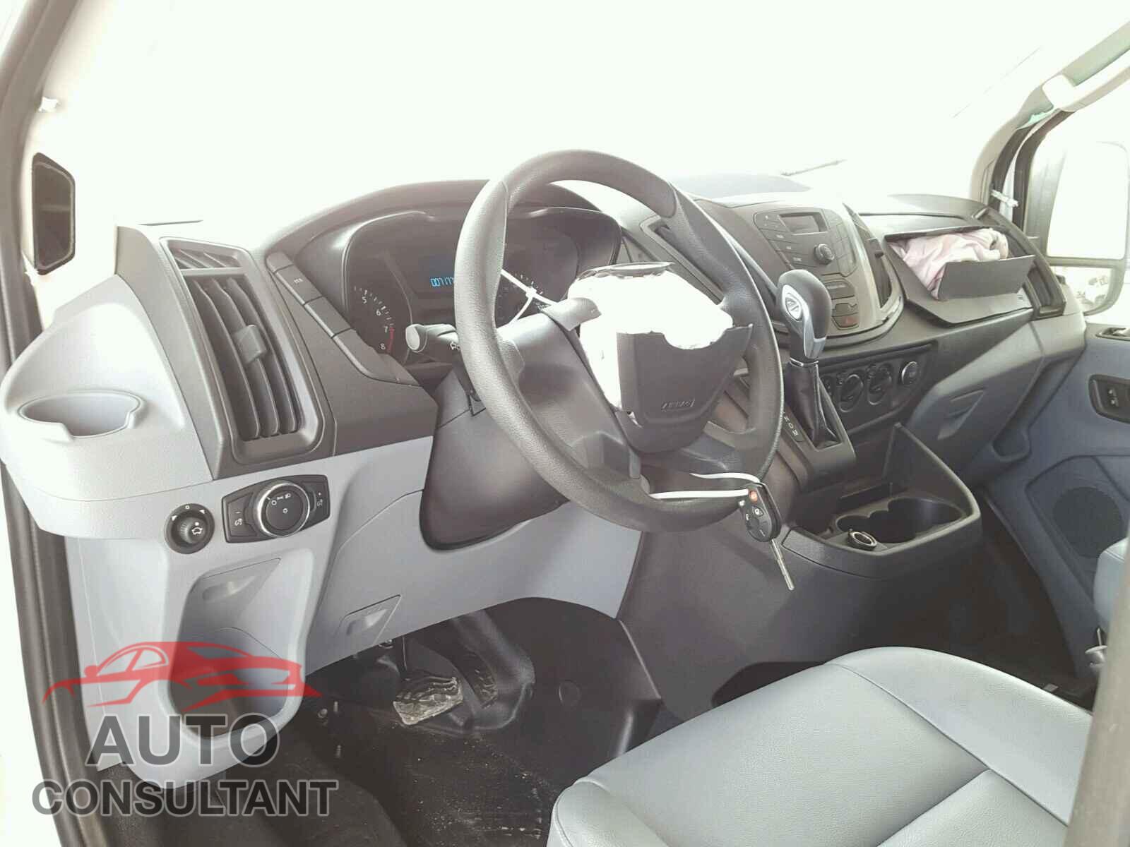 FORD TRANSIT CO 2017 - 1FTYE1YM0HKB45914