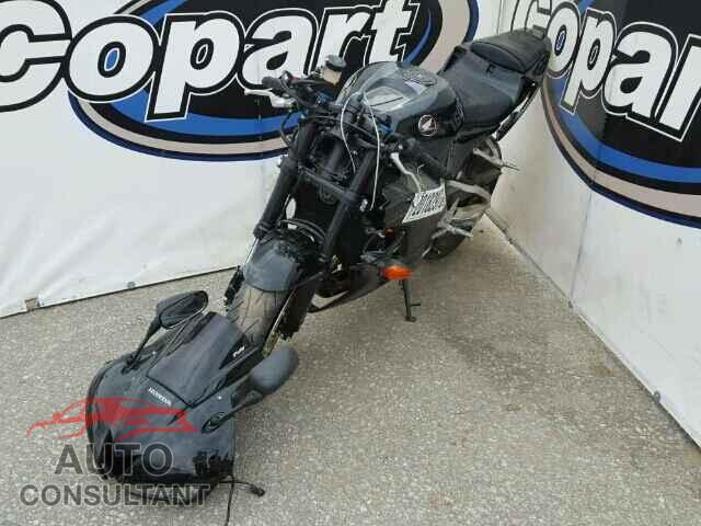 HONDA CBR CYCLE 2015 - JH2PC4008FK801020