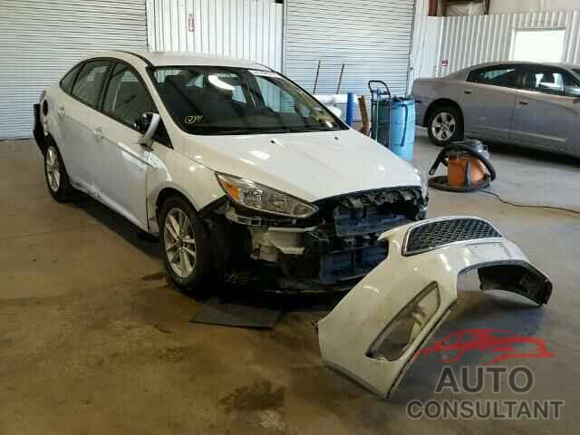 FORD FOCUS 2015 - 1FADP3F26FL204144