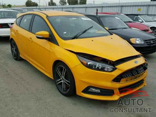 FORD FOCUS 2015 - 1FADP3L94FL386170