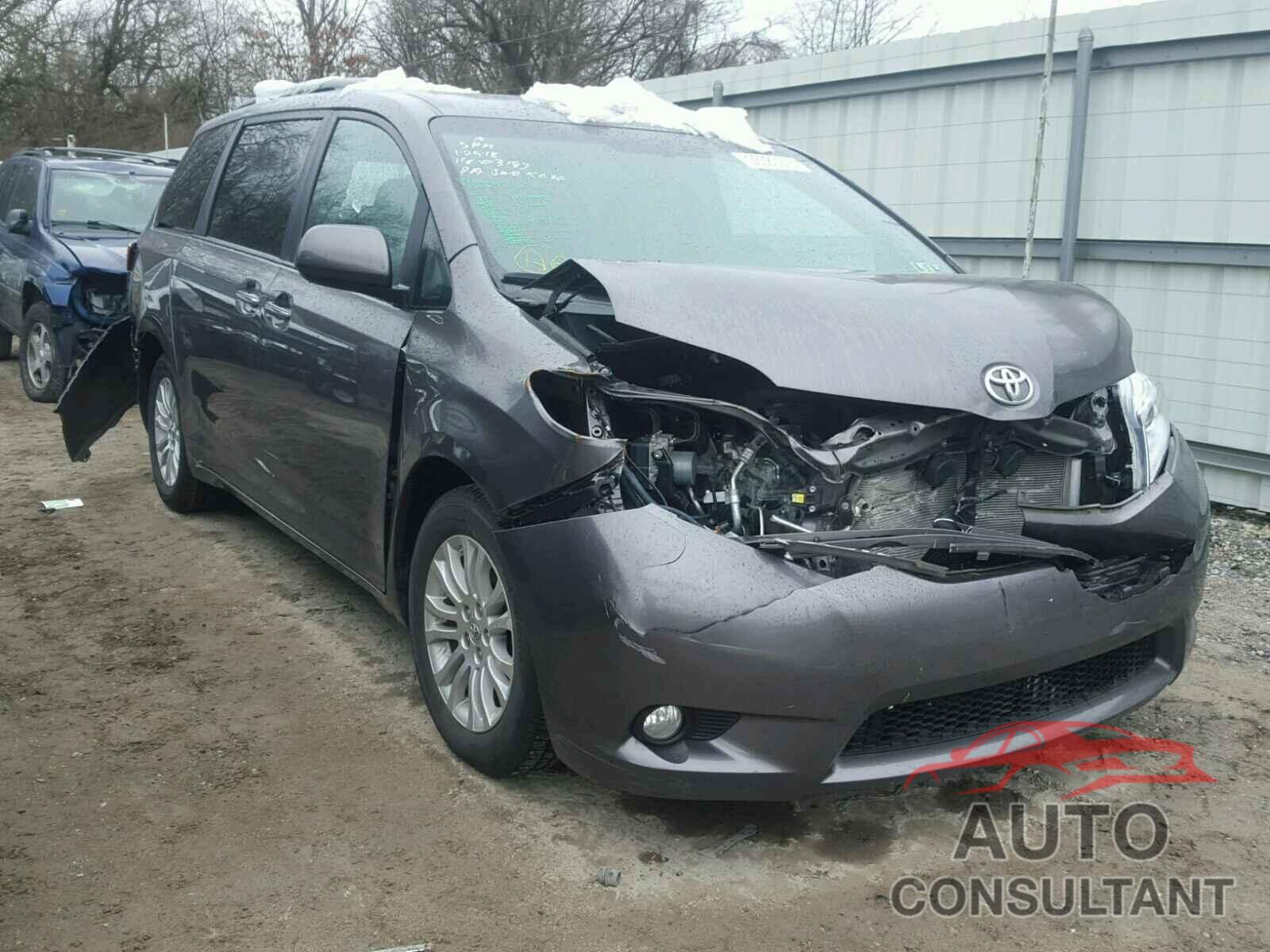 TOYOTA SIENNA 2015 - 5TDYK3DC1FS578679