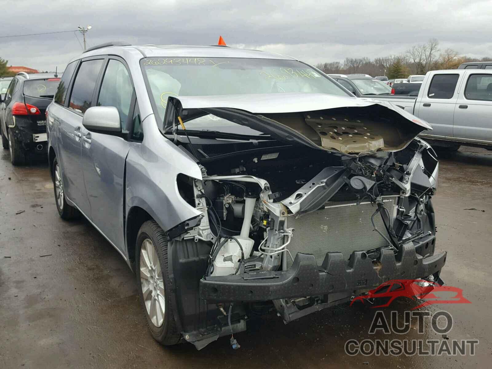 TOYOTA SIENNA 2015 - 5TDDK3DC7FS095115