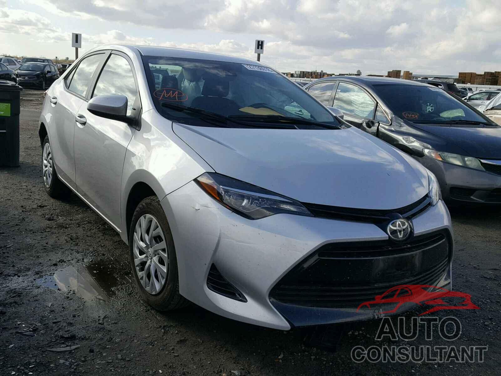 TOYOTA COROLLA 2017 - 5YFBURHEXHP713331