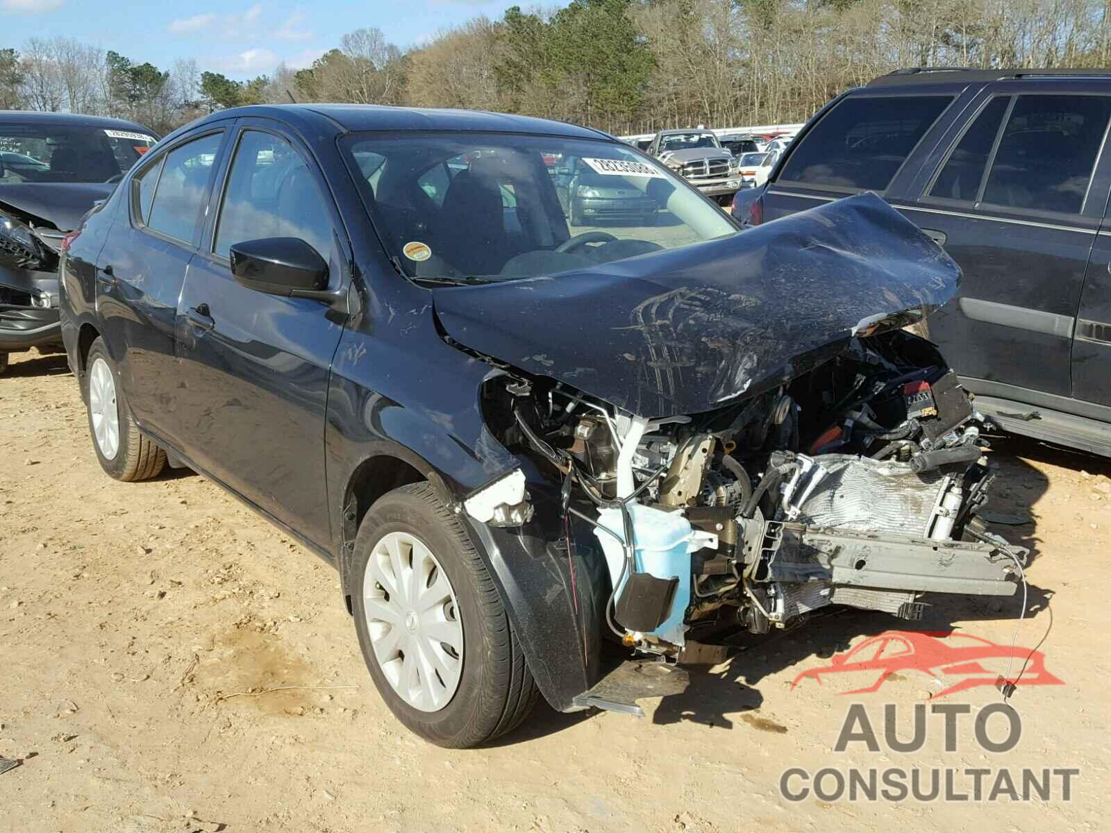 NISSAN VERSA 2017 - 3N1CN7AP0HL889614