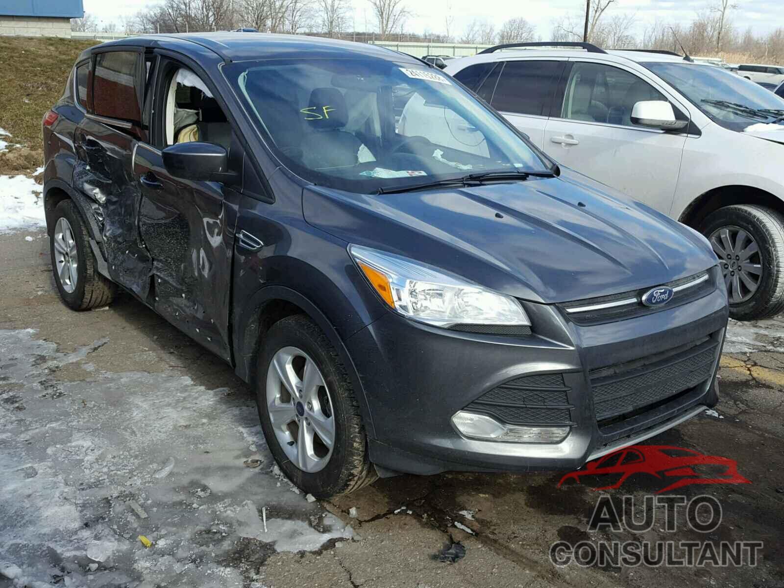FORD ESCAPE 2015 - 1FMCU0GX5FUB27862