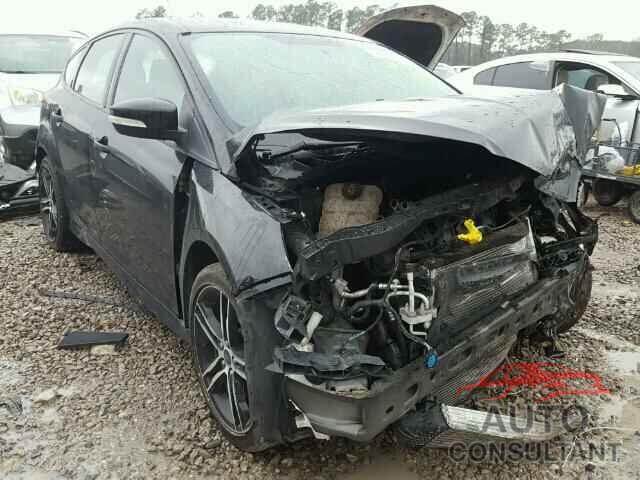 FORD FOCUS 2015 - 1FADP3L99FL313800